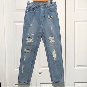 Forever 21 ripped boyfriend jeans